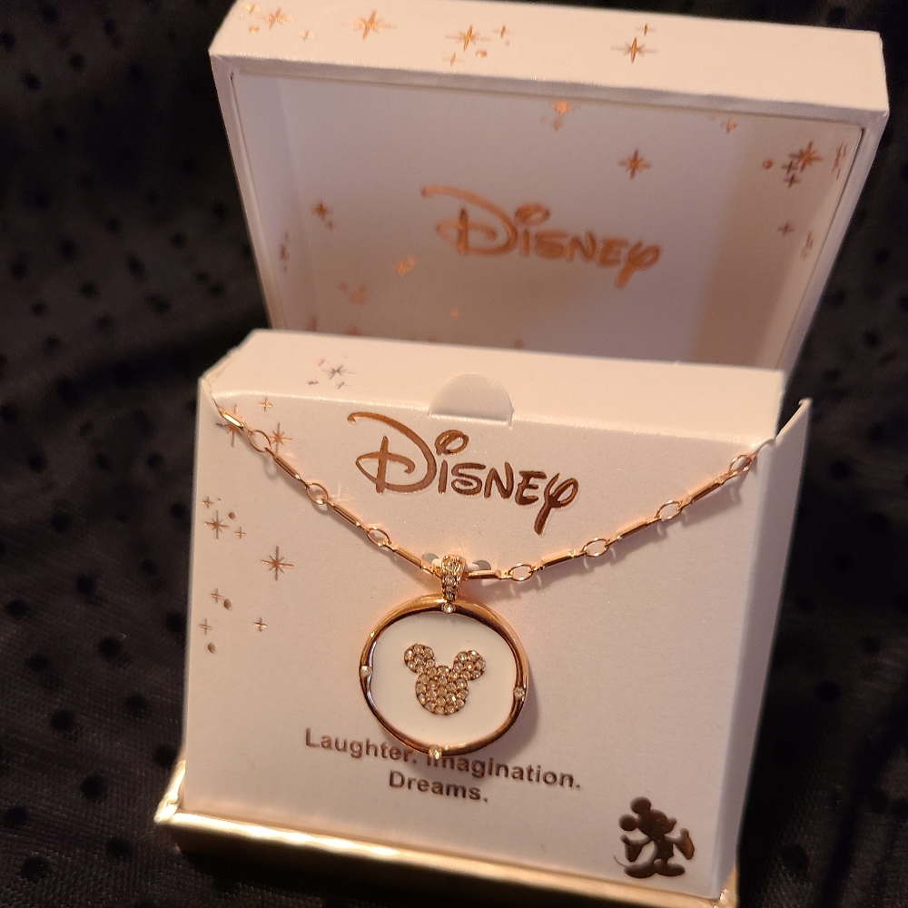 NEW Disney necklace - Picture 1 of 5